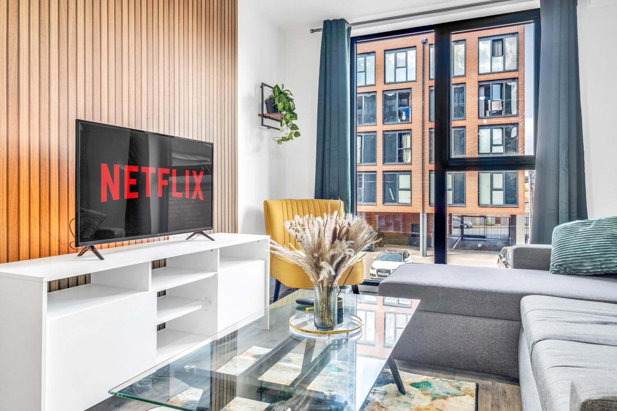 City Centre Emerald Escape - Sleeps-6, 2Beds & 2Baths , Netflix , Free Internet Birmingam Exterior foto