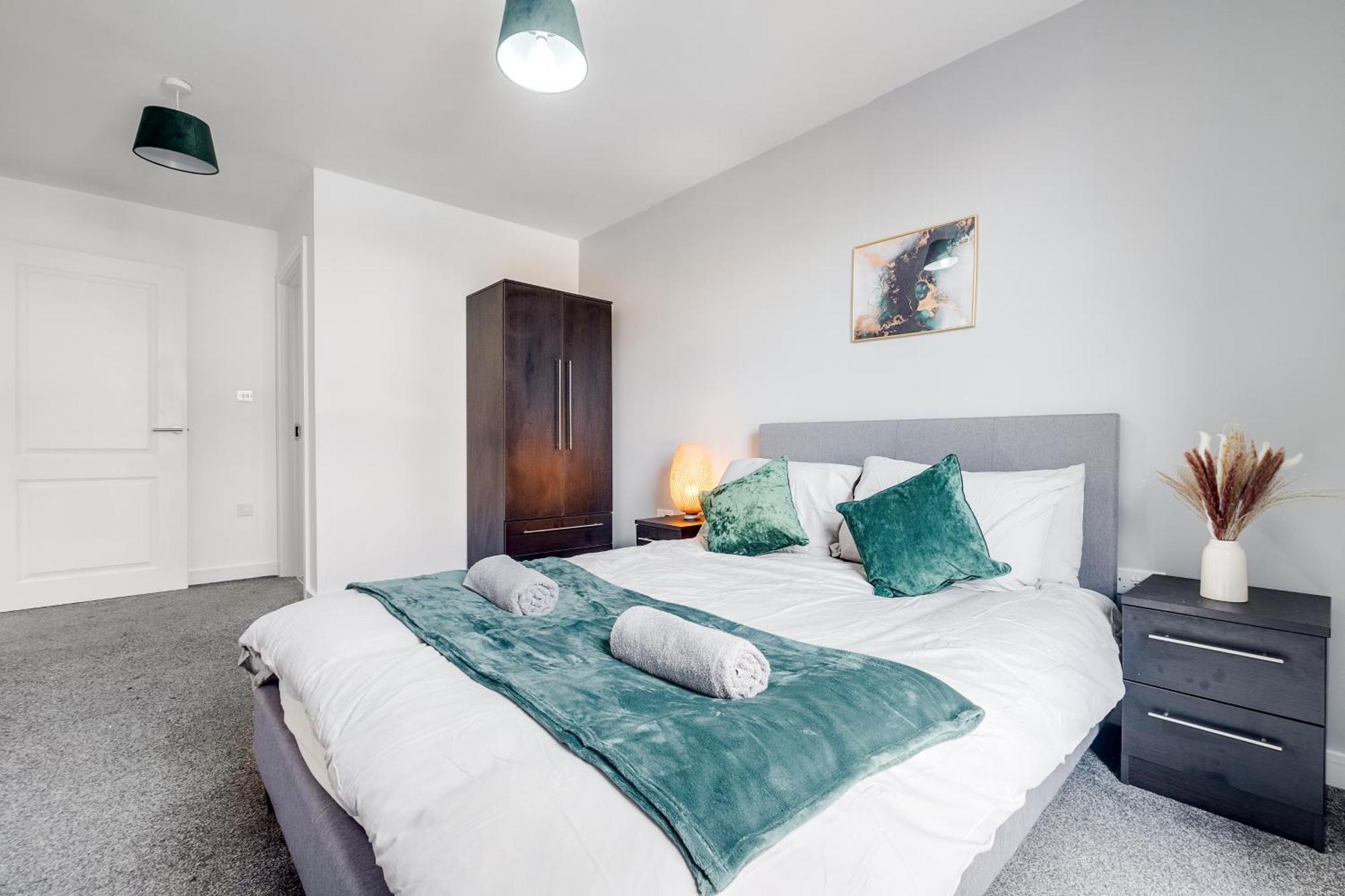City Centre Emerald Escape - Sleeps-6, 2Beds & 2Baths , Netflix , Free Internet Birmingam Exterior foto
